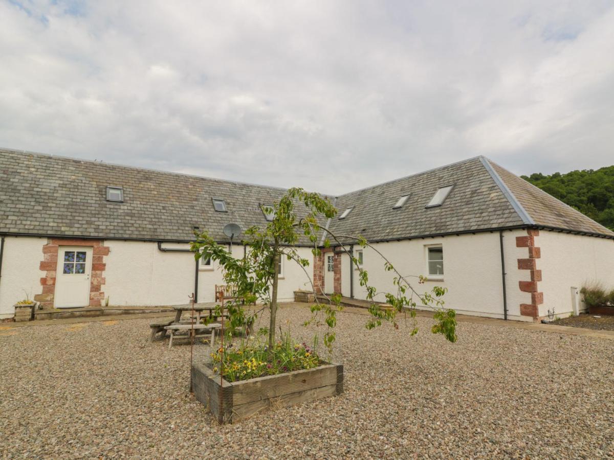 Lon Cottage Clunie Exterior photo