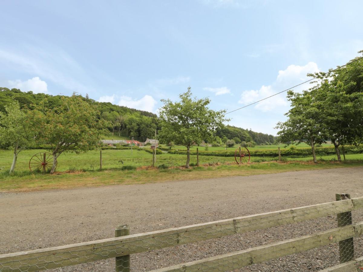 Lon Cottage Clunie Exterior photo