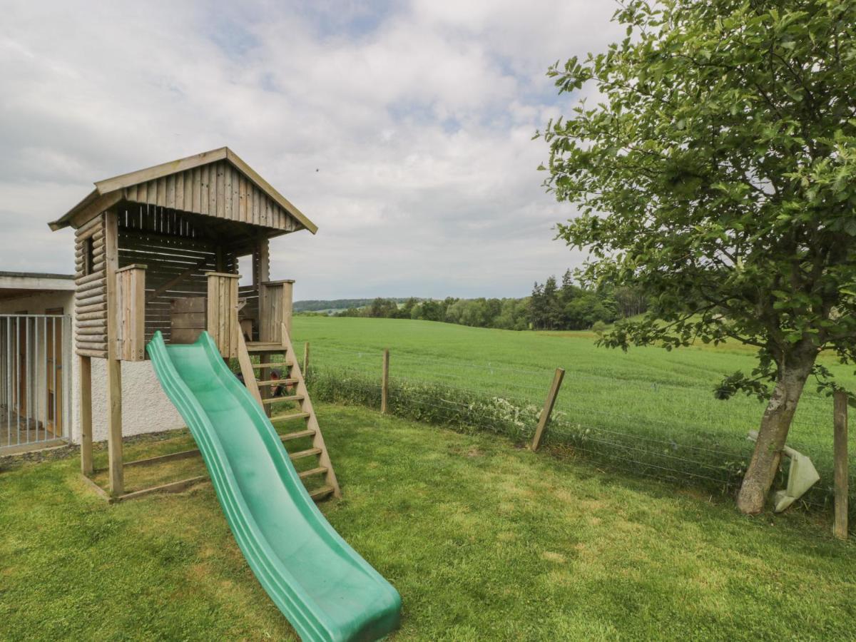 Lon Cottage Clunie Exterior photo