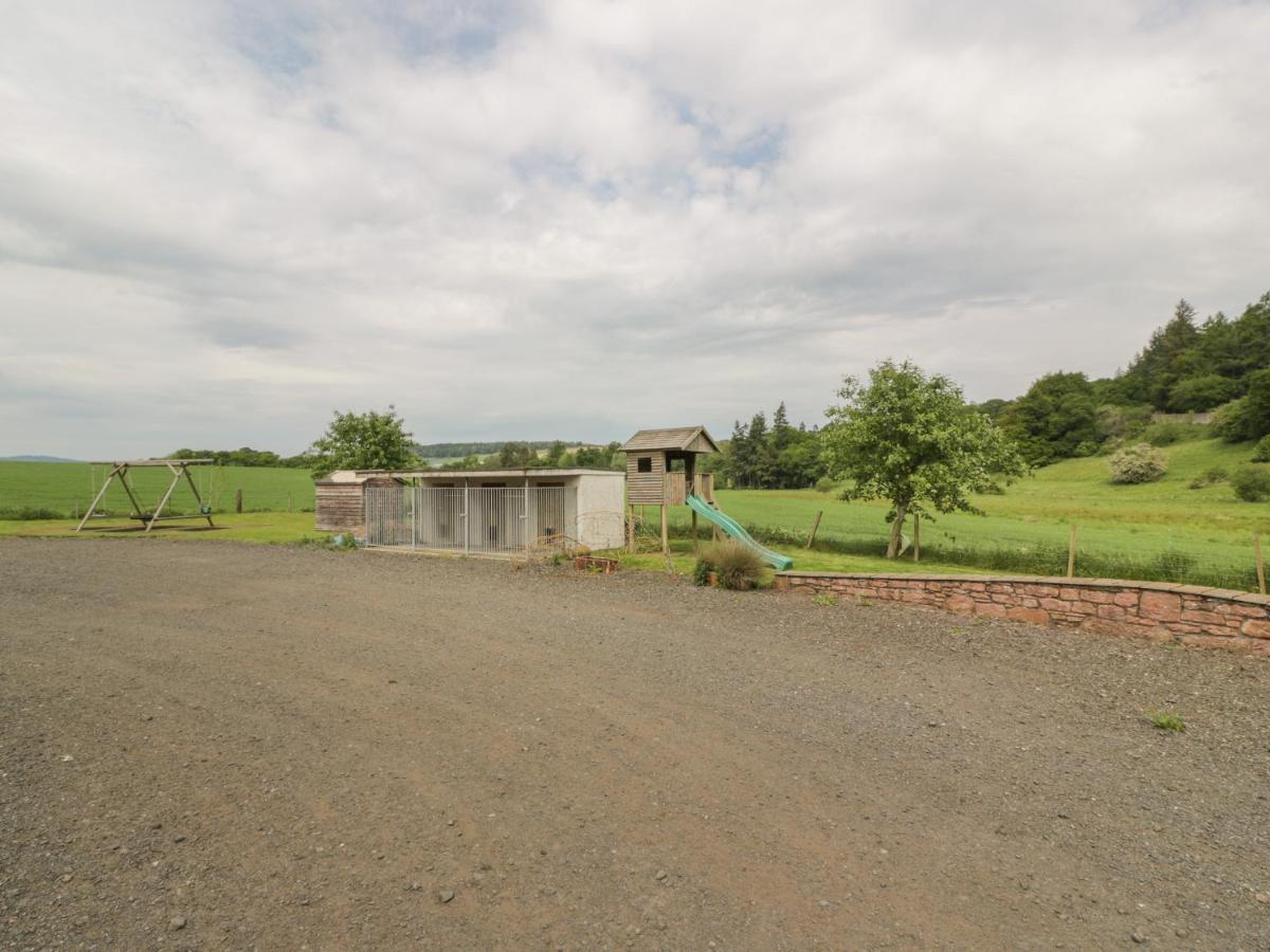 Lon Cottage Clunie Exterior photo